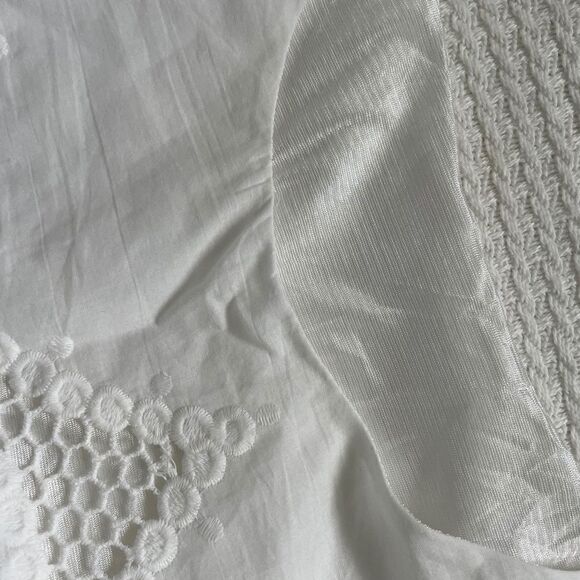 White Cotton And Lace Dress- L - Picture 6 of 6